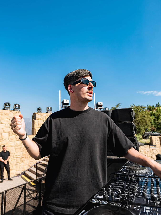 Alessandro Pierozzi Warm Up Set for 19:26 - AROUND 2026 @ Santiago, Chile